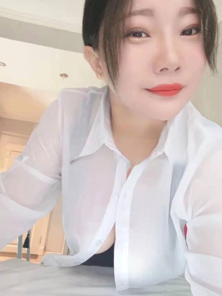 润州区耳艺轩养生馆，小姐姐没进